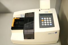 尿検査機器 四日市 小児科 内科